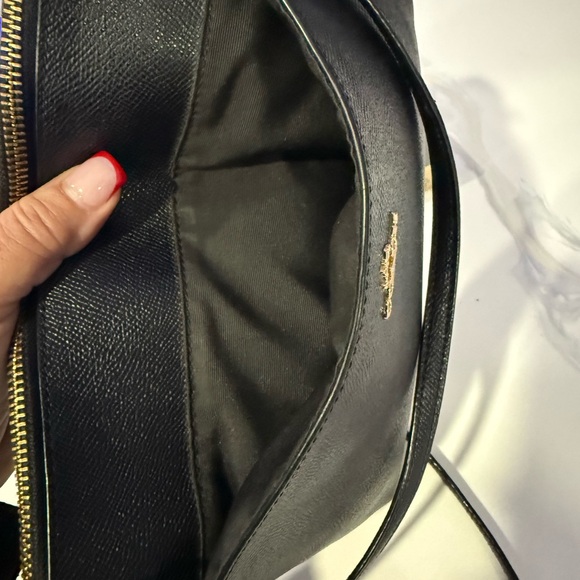Coach Elegant Black Crossbody minor wear on strap see pictures - Picture 6 of 12